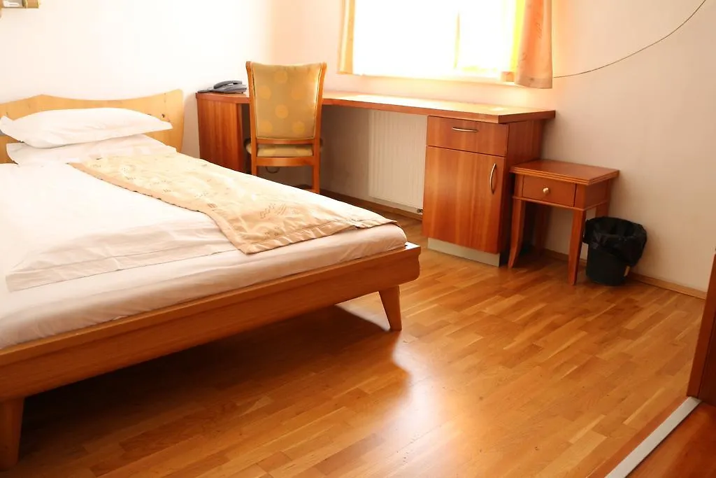 Hotel Wasserpalast - Breakfast For Free!!! 그라츠